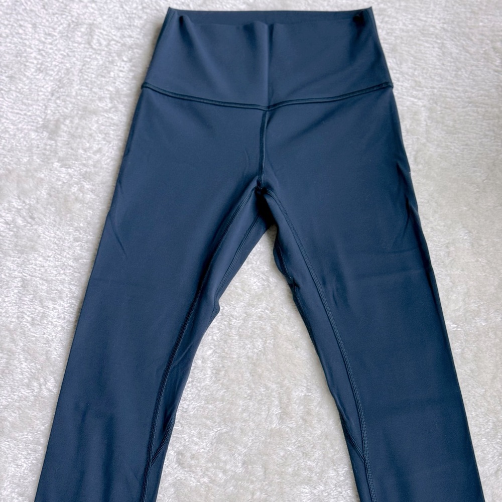 Lululemon Align Crop 17 inch Size 4 EUC Blue Teal